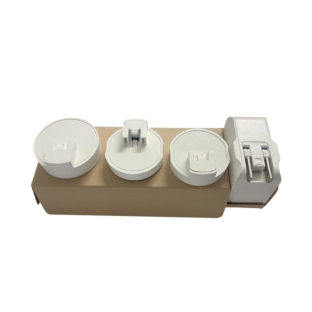 ADAPTADOR  UNIVERSAL ENCHUFES